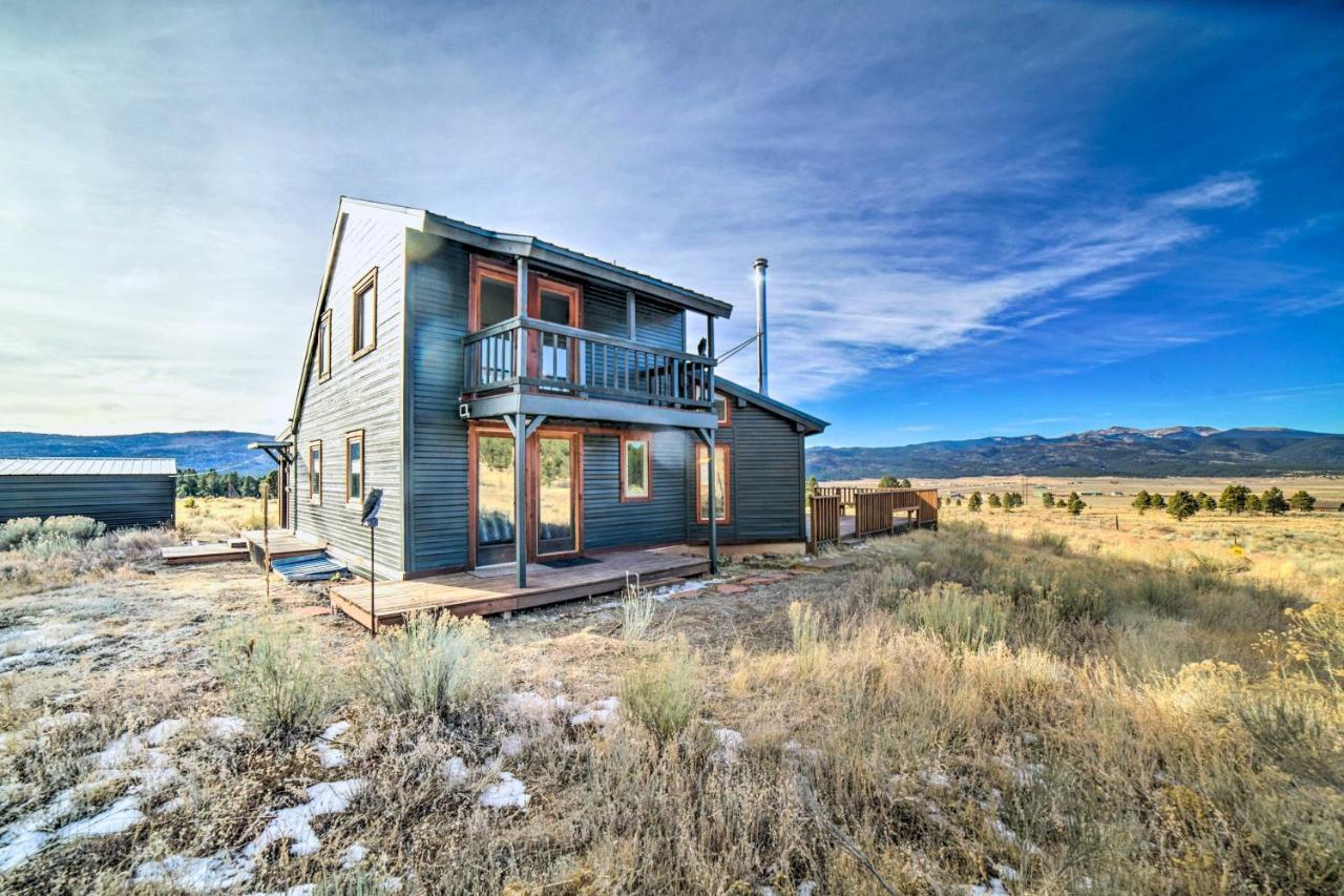 Modern Mountain-View Angel Fire Cabin With Hot Tub! Villa Exterior photo