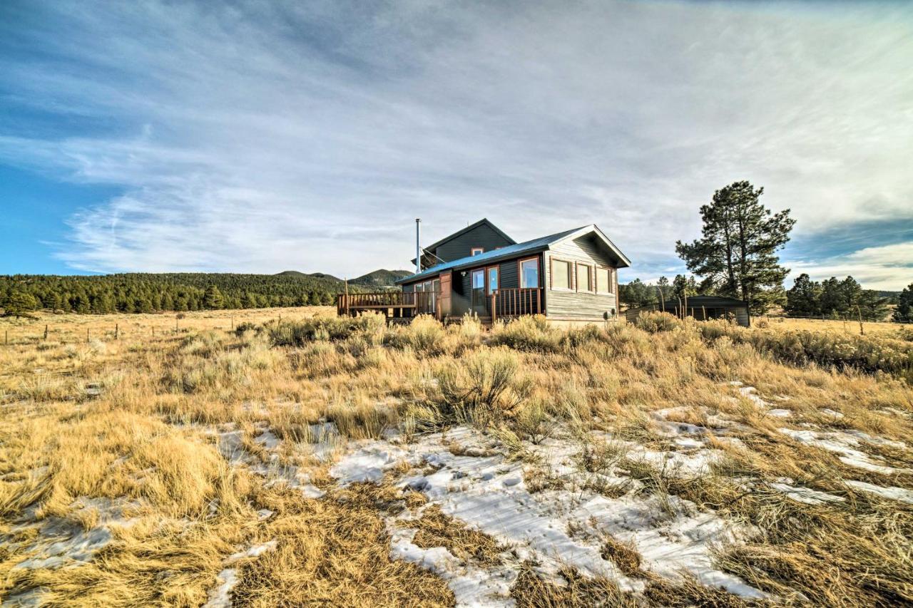 Modern Mountain-View Angel Fire Cabin With Hot Tub! Villa Exterior photo