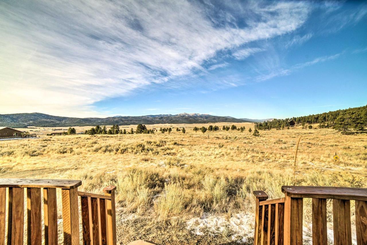 Modern Mountain-View Angel Fire Cabin With Hot Tub! Villa Exterior photo