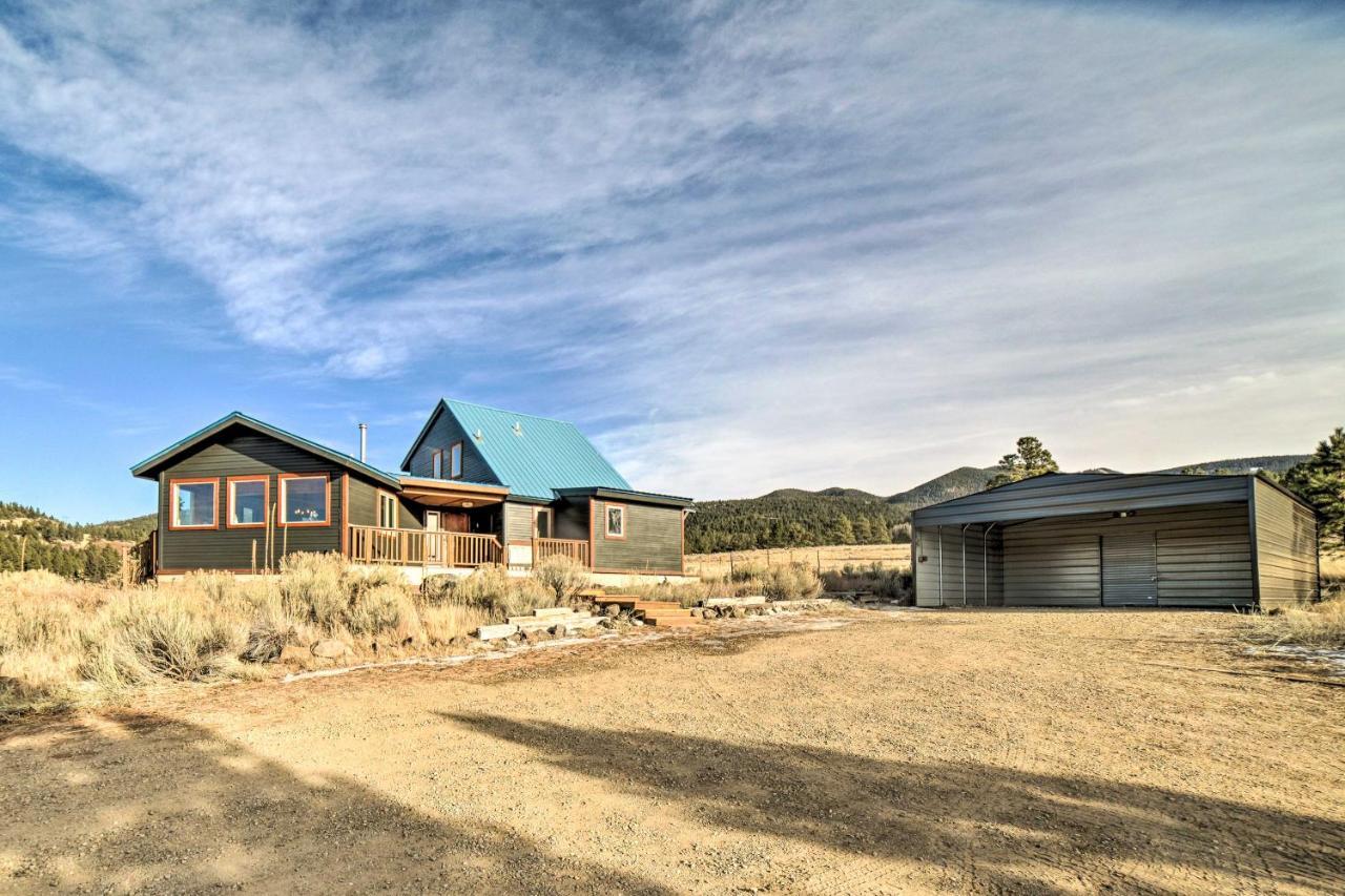 Modern Mountain-View Angel Fire Cabin With Hot Tub! Villa Exterior photo